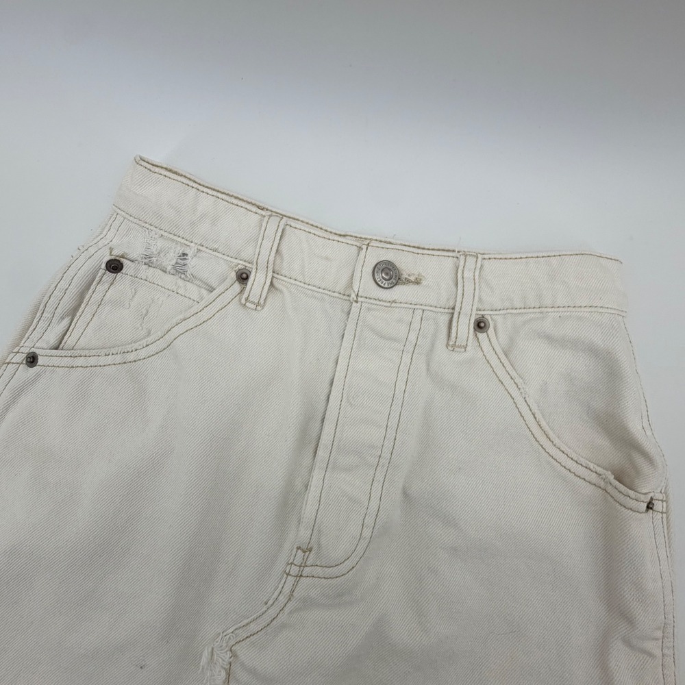 Free People We The Free Denim Mini Skirt Size‎ 24 Distressed Raw Hem Cream
